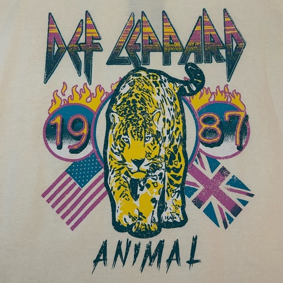 Def Leppard Crewneck Fleece - Picture 4 of 8